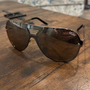 Quay Australia Men's Metal Frame Showtime Designer‎ Sunglasses Black OS